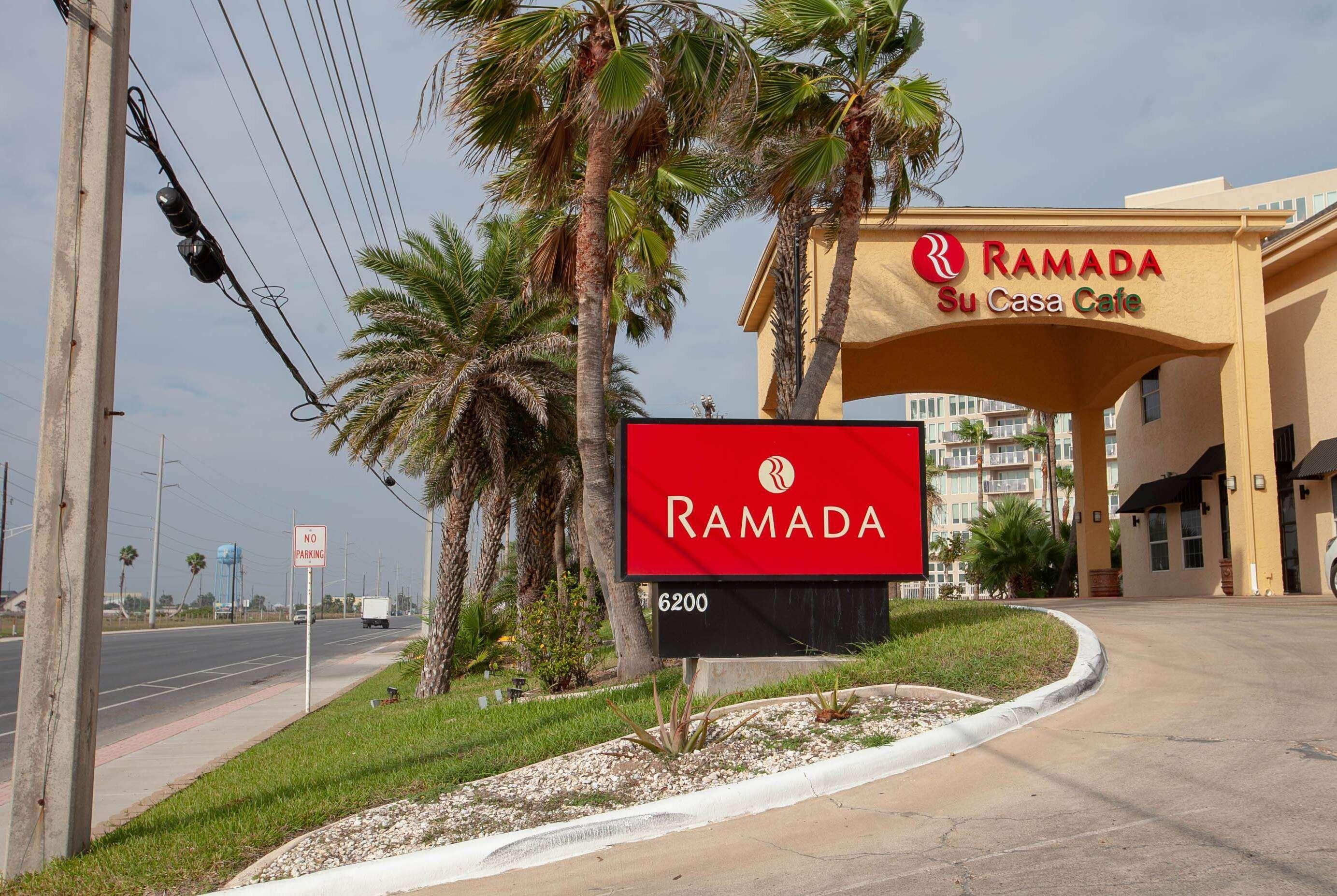 Ramada By Wyndham & Suites South Padre Island Exterior photo