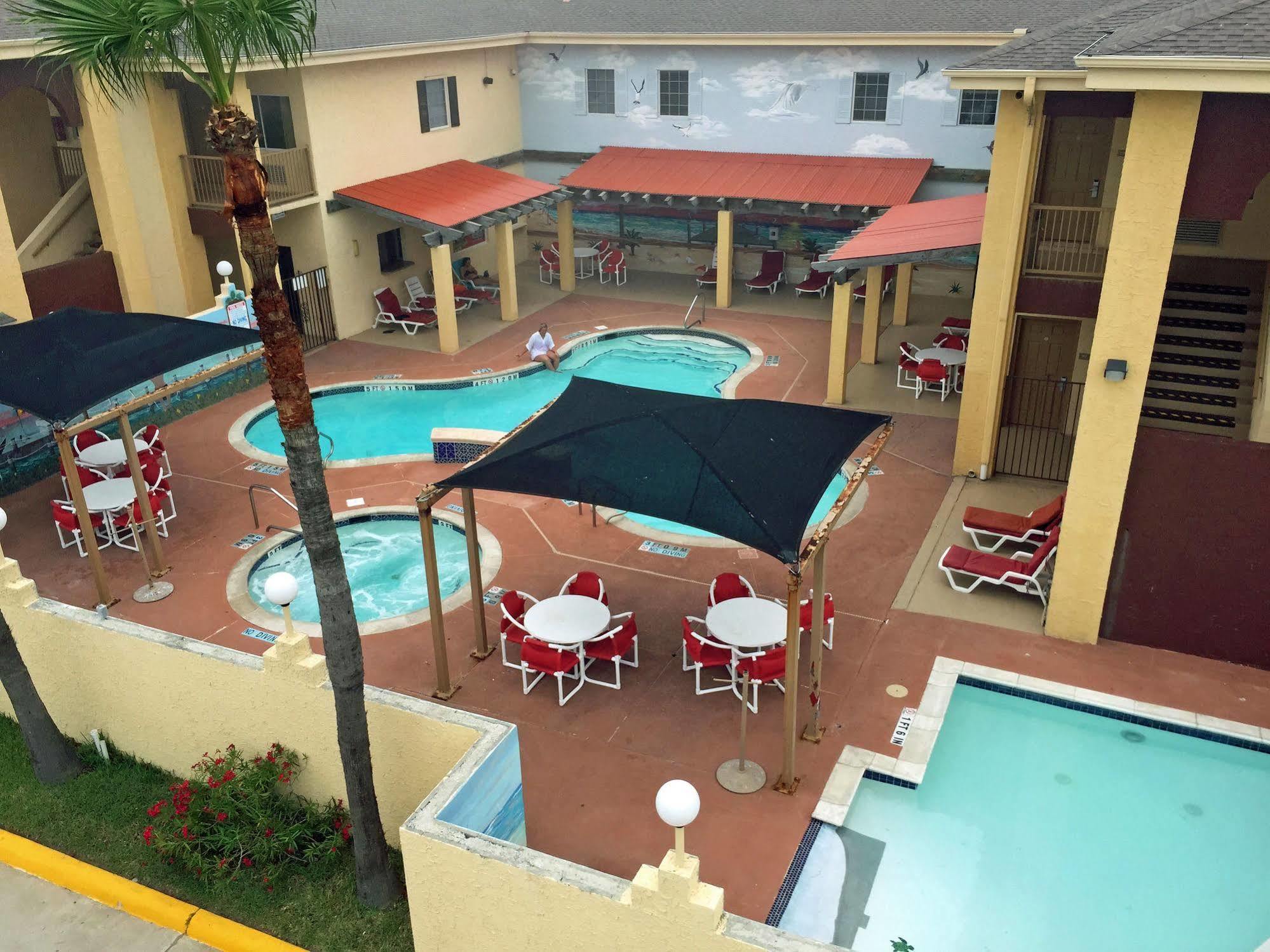 Ramada By Wyndham & Suites South Padre Island Exterior photo